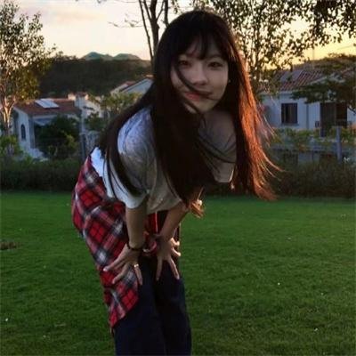 我才不要和人类恋爱呢 海报
